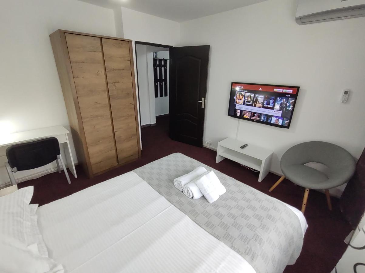 Creative Apartment Baia Mare Bagian luar foto