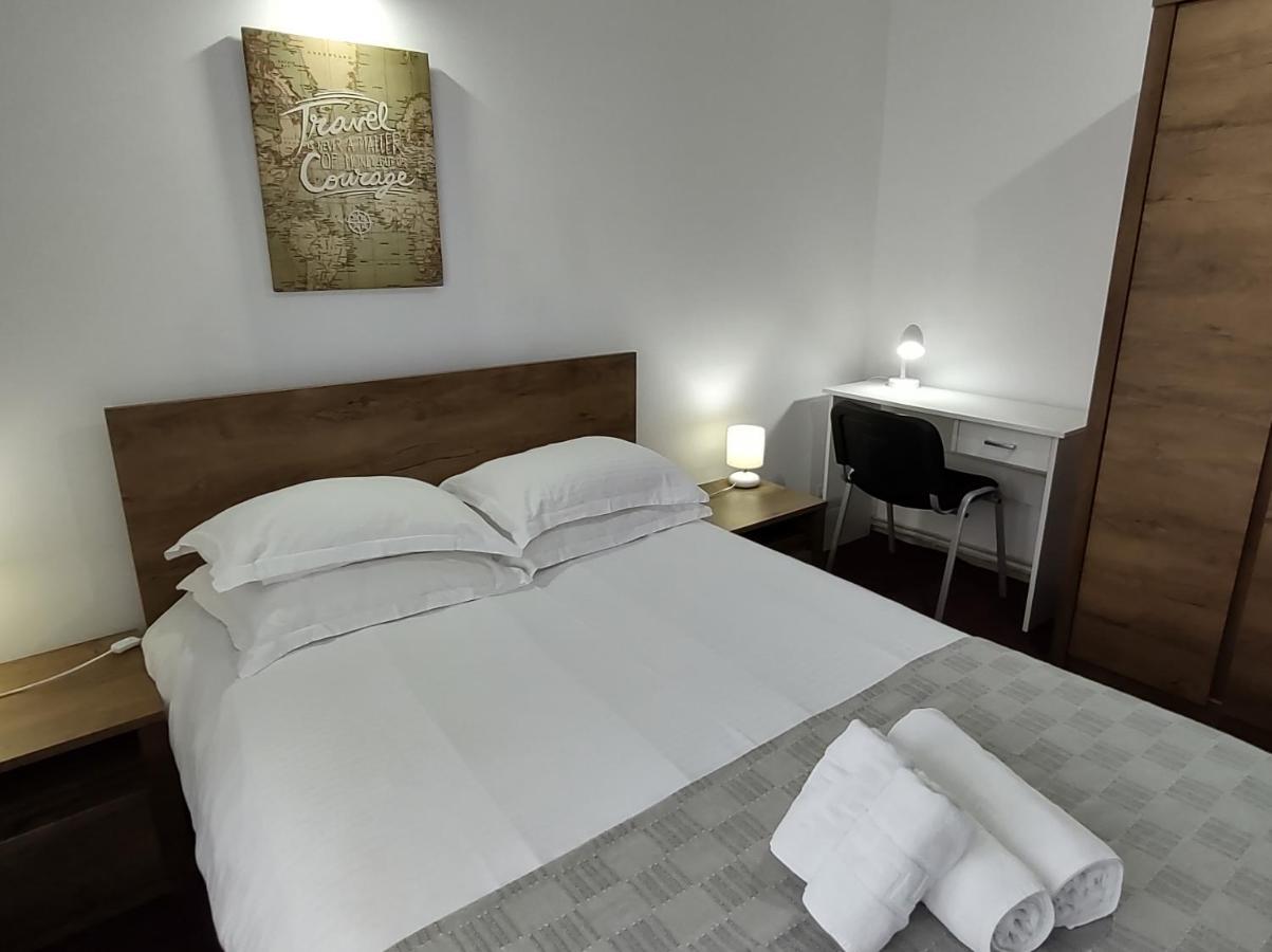 Creative Apartment Baia Mare Bagian luar foto