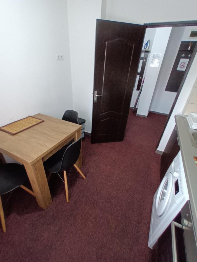 Creative Apartment Baia Mare Bagian luar foto
