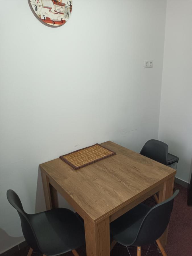 Creative Apartment Baia Mare Bagian luar foto